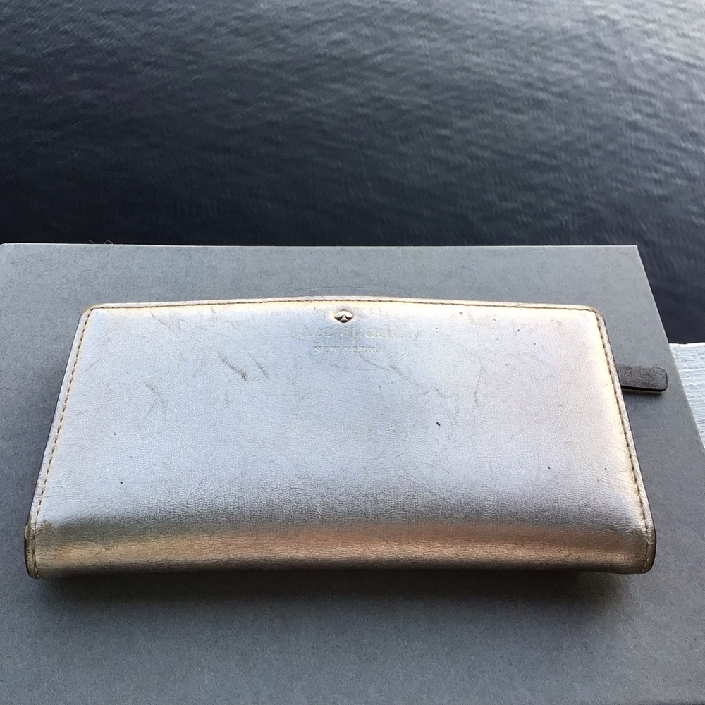 Kate Spade Metallic Silver Leather Women's Clutch Organizer Bi-fold Wallet